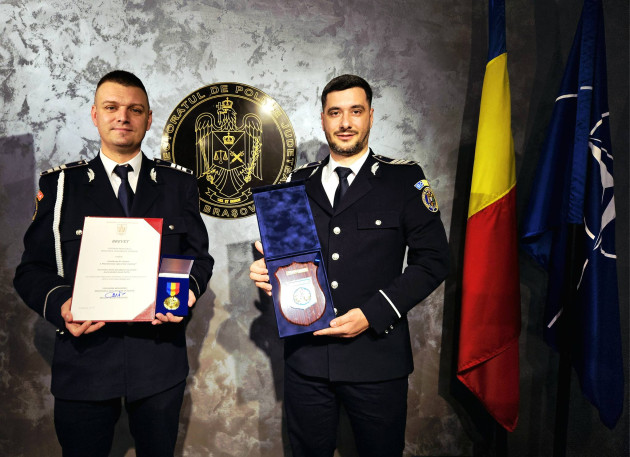 3 polițiști din Brașov, distinși de MAI. Toți 3 au rezolvat cazuri de dispariție, unul dintre ei are „nume de cod”