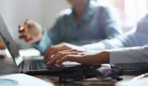 Până pe 16 ianuarie, inspectoratele şcolare trebuie să numească directori de şcoli interimari, după expirarea a 60% dintre mandate 