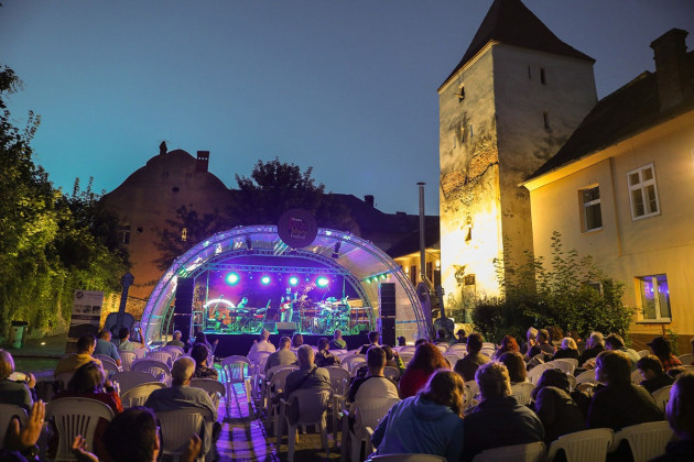 Ce v-a plăcut din evenimentele culturale ale lui 2025? Premiile Anului aşteaptă nominalizări