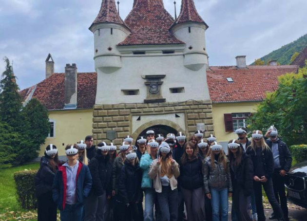 Din fotoliu, direct în Braşovul de altădată