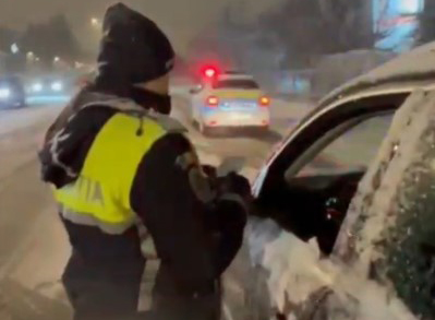 O zi cu 1.000 de oameni legitimaţi. Captura zilei: un individ care a sustras săptămâna trecută 21.000 de lei din buzunarul unui braşovean