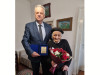 100 de ani, o plachetă şi un buchet de flori. Săceleanca Horvath Vilma a fost felicitată de primar 