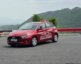 Flotă auto complet reînnoită și facilități premium la InstructorulTau din Brașov