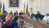 11 primari au semnat la CJ Braşov contracte de 45 milioane lei: Iluminat, apă, canalizare