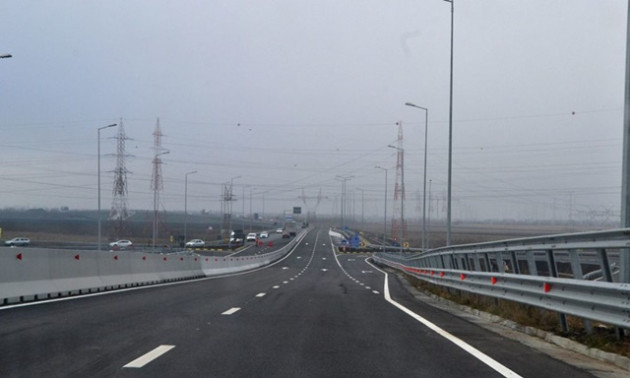 Primele benzinării pe Centura Braşovului. Capacitate de parcare pentru 59 de autoturisme şi 22 de maşini de mare tonaj