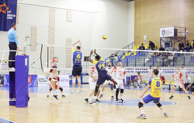 Băieţii lui Maurizio Castellano au urcat pe podiumul Diviziei A1