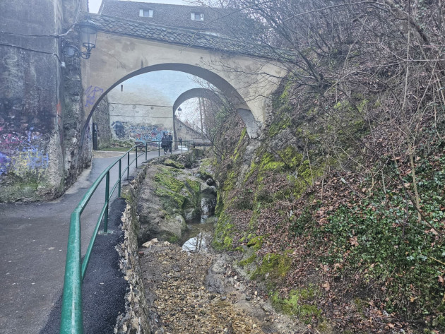 Pârâul Graft, deviat temporar din zona După Ziduri