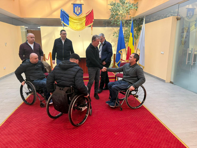 Promisiuni pentru persoanele cu dizabilităţi din Braşov 