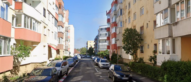 Şi-a luat chiriaş, i-a fost călău. L-a doborât cu picioarele în cap şi în stomac, ca să fie sigur că-i mort, l-a sugrumat
