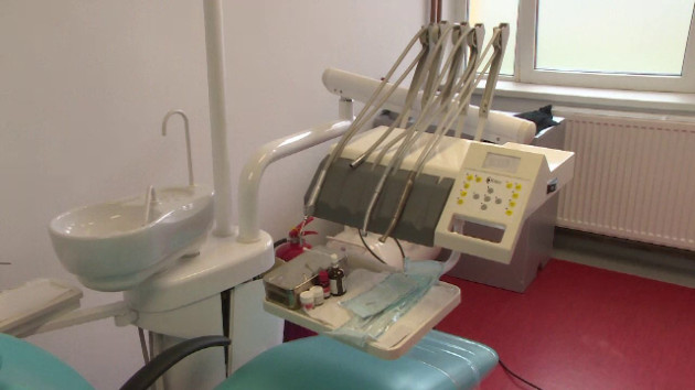 Medicină dentară: ce tratamente vor fi gratuite în spitalele publice