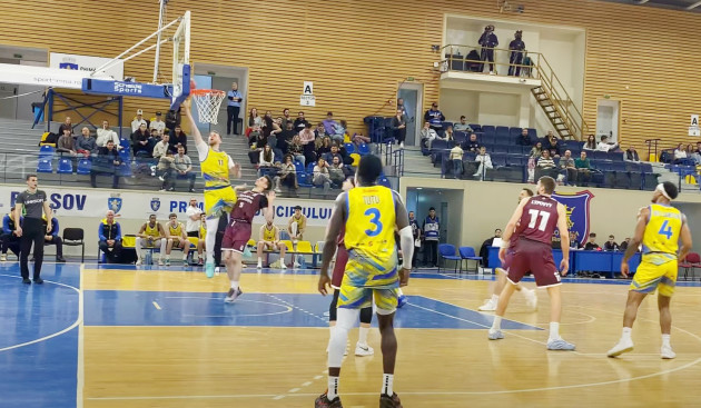 Corona – Rapid 81-92 în LNBM