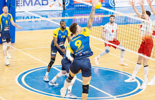 Corona, ce victorie!