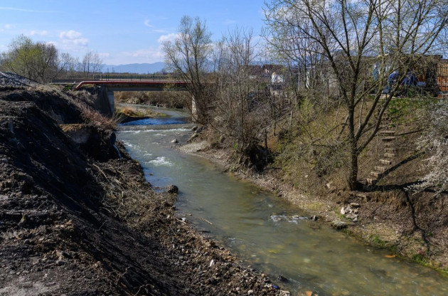 Îndiguirea Ghimbăşelului s-a scumpit cu peste 3,5 milioane de lei 