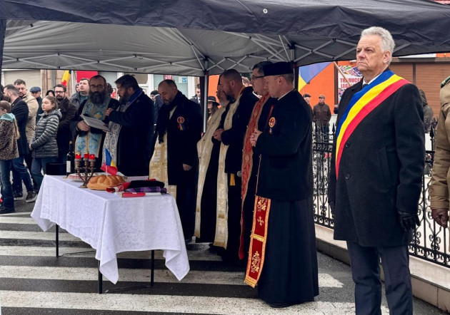 Mesajele de la localnici l-au făcut să se răzgândească
