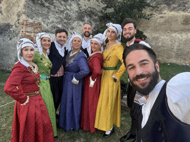 Grecii din Braşov ne invită să sărbătorim împreună ziua ţării lor