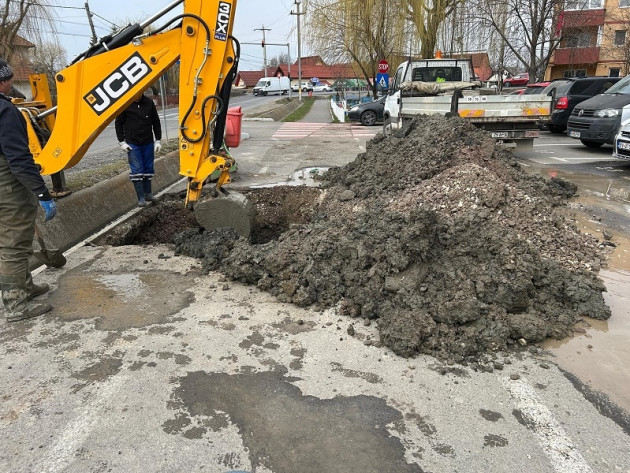 Intervenţie complicată a Companiei Apa Braşov la Lunca Câlnicului 