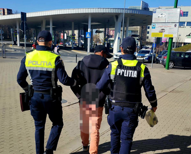 Condamnat 8 ani pentru tentativă de omor, prins în Gara Braşov