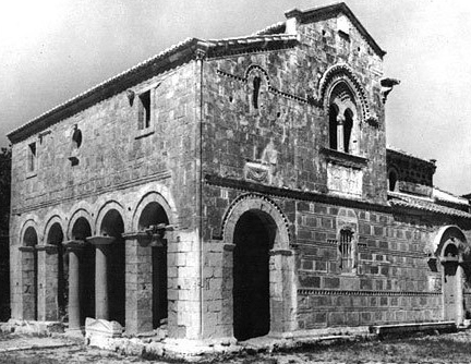 De ce sărbătoarea „Izvorul Tămăduirii” a fost pusă în Săptămână Luminată 