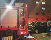 Incendiu în bloc, la miezul nopţii