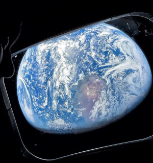 „Se scrie istorie!” 