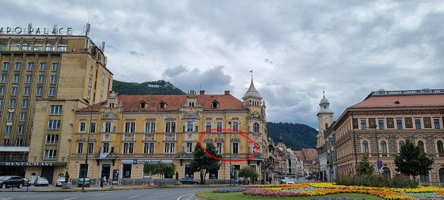 310.000 de euro, 2 camere în Braşov. În Palatul Soarelui, unde au stat cei mai bogaţi braşoveni  