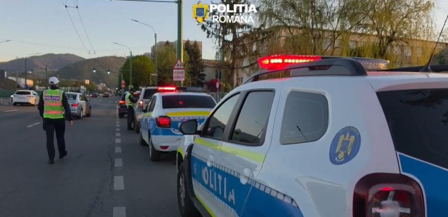 O zi cu 900 de persoane legitimate