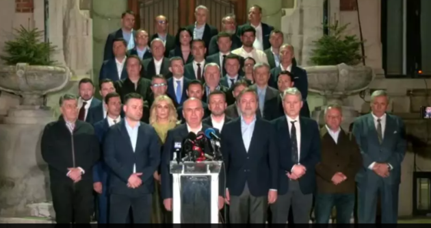 Bolojan refuză să-şi dea demisia. Grindeanu a fost în aceeaşi situaţie în 2017