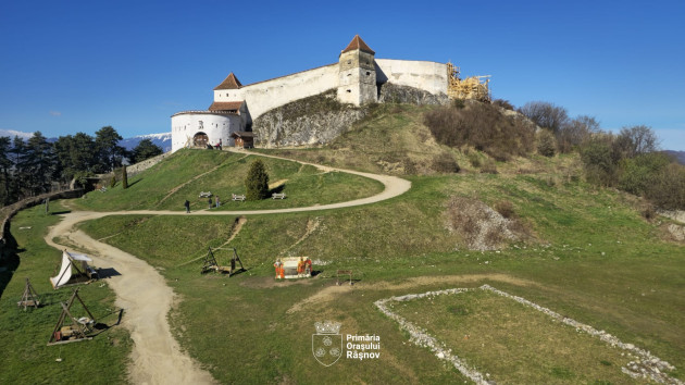 Cetatea de la Râşnov, din nou în şantier 