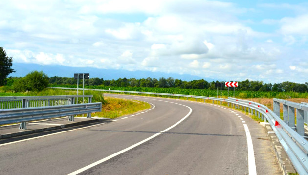 Consiliul Județean a stabilit firmele care vor reface drumurile județene în următorii 4 ani