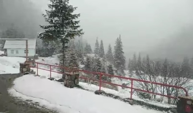Atenție, e iarnă în Bucegi