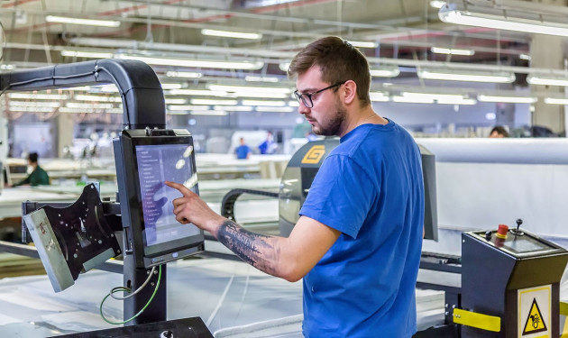 Industria exportatoare a Braşovului, trend uşor descendent. Dependenţă majoră de Germania 