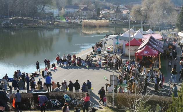 Lacul Noua, animat de Zilele Braşovului