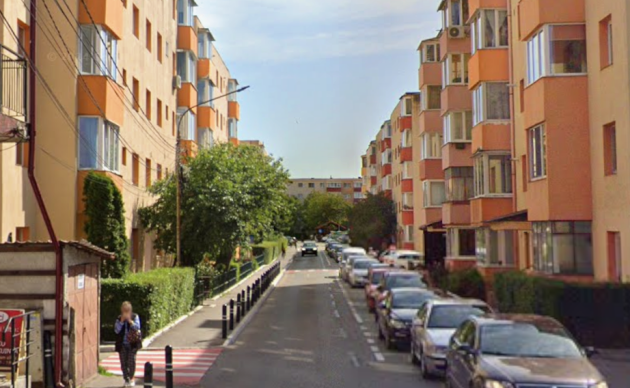 Strada Victoriei din Ghimbav a intrat în șantier. Compania Apa Brașov reface rețeaua de canalizare