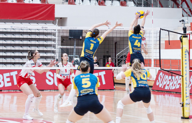 Corona, condusă cu 2-0 în finala mica a Diviziei A1