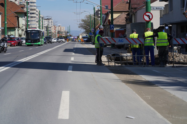 Modernizarea reţelei de apă de pe strada 13 Decembrie a intrat în linie dreaptă 