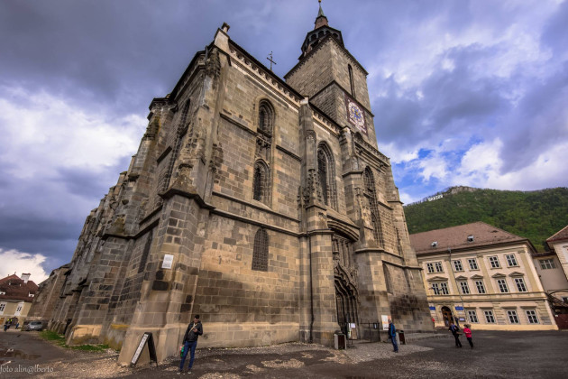 Biserica Neagră, restaurator de catedrale