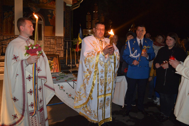 Lumina Sfântă de la Ierusalim va ajunge şi în acest an la Braşov