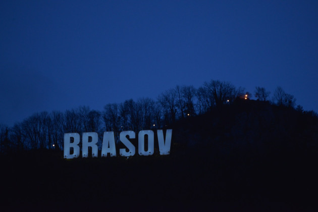 2 aprilie, ziua „Copiilor de cristal”. Braşovul s-a alăturat campaniei „Nu sunt invizibil”