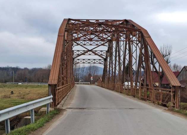 Trei constructori interesaţi să construiască podul de la Hărman 