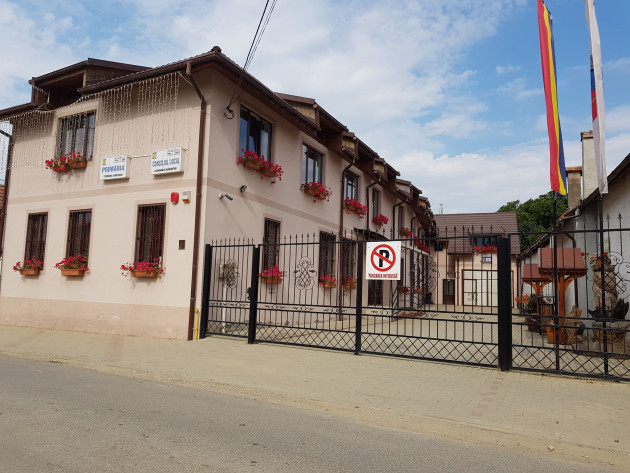 Comuna Hârseni are reţea de apă, dar nu o poate folosi 