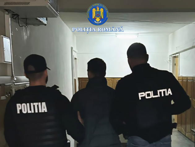 S-a întors acasă, în loc de „iertare”, cătuşe 