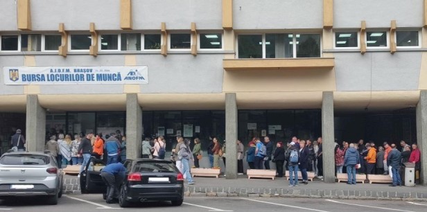 Şomajul pentru absolvenţii 2026:  330 de lei pe lună, timp de 6 luni 