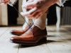 Pantofi din piele vs materiale sintetice: Ce să alegi?