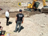 Avea groapă de gunoi ilegală, cu dezvoltatori imobiliari „abonaţi”. După un an l-a descoperit Garda şi a încercat să îngroape gunoiul la marginea Braşovului