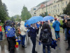 O mână de oameni a protestat împotriva extremismului, la Braşov. Nici 40 de oameni la strigarea USR