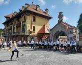 De Rusalii, invitaţie în Şcheii Braşovului. Va fi Jocul Strămoşesc al Junilor 