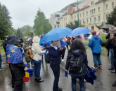 O mână de oameni a protestat împotriva extremismului, la Braşov. Nici 40 de oameni la strigarea USR