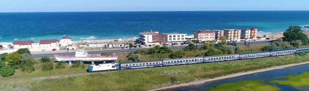 „Trenurile Soarelui” de la CFR, pe traseu din 12 iunie. CFR ne promite aer condiţionat în vagoane, şi trenuri noi