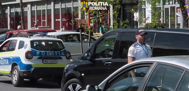 Din Zărneşti, „clampă” pe bulevard, la Gara Braşov