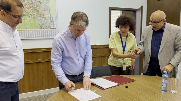 Primăria Brașov a semnat parteneriatul pentru noua „Oncologie” a Spitalului Clinic Județean de Urgență Brașov. Municipalitatea brașoveană va completa investiția Fundației Metropolis